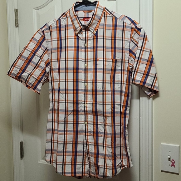 Izod Other - NWOT Izod Short Sleeve Button Up Shirt